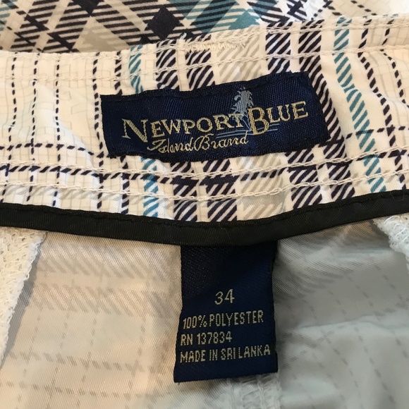 Swim Trunks/Board Shorts - Picture 2 of 3